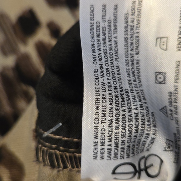 NWT "Gloria Vanderbilt" Amanda Slimming Jeans Petite Sizes 14P or 16P - Picture 9 of 9